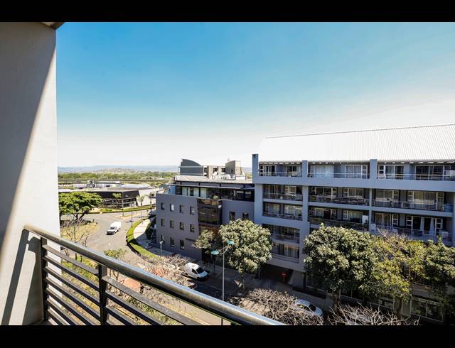 2 BEDROOM APARTMENT FOR SALE IN UMHLANGA RIDGE